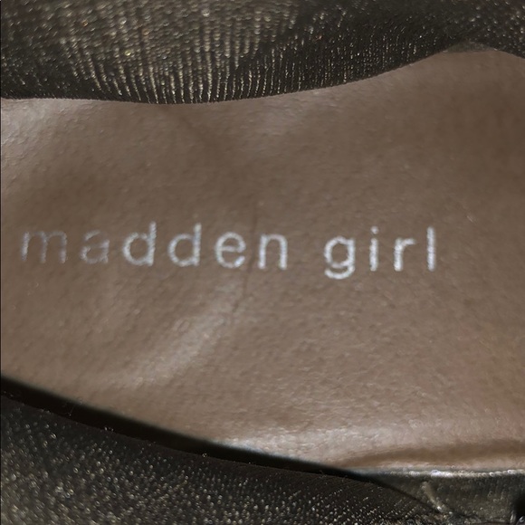 Madden girl grey booties size 8.5 - Picture 4 of 5